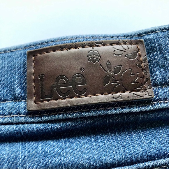 Vintage Lee High-rise Denim Cutoff Shorts - Picture 7 of 13